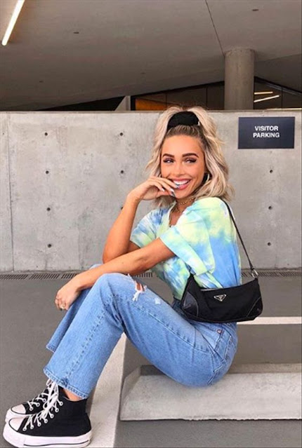 tie dye tendenze estate 2020 outfit tie dye t-shirt tie dye outfit t-shirt tie dye come realizzare il tie dye idee outfit tie dye how to wear tie dye tie dye outfit street style mariafelicia magno fashion blogger colorblock byfelym fashion blogger italiane blog di moda fashion bloggers Italy