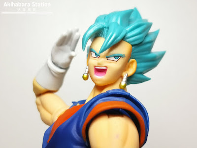 S.H.Figuarts Super Saiyan God SS [Super Saiyan] Vegetto + Aura Effect White ver. - Event Exclusive Color Edition - 