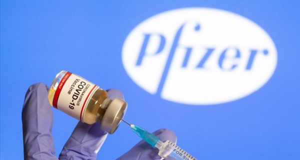 Pfizer: Η αποτελεσματικότητα του εμβολίου μειώνεται με την πάροδο του χρόνου