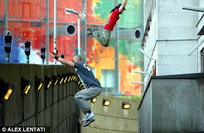 TreT - Parkour Dog From UKRAINE Seen On www.coolpicturegallery.us