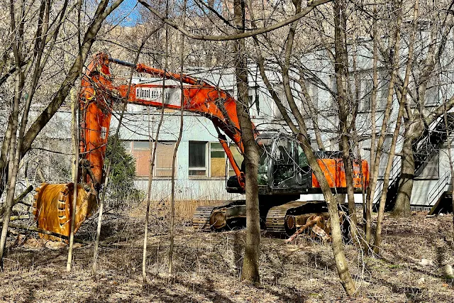 Знаменская улица, бывший детский сад № 947