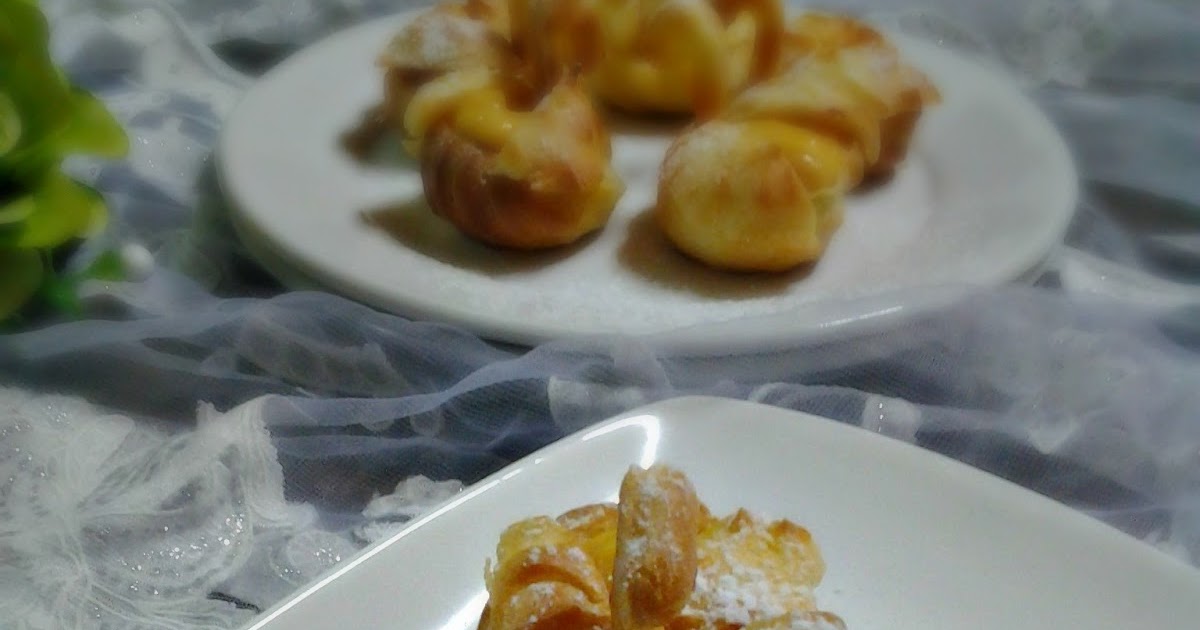 ROSRI kitchen: Cream Puff With Swan Cream Puff