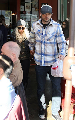 Christina Aguilera out for lunch at the Ivy Restaurant in West Hollywood