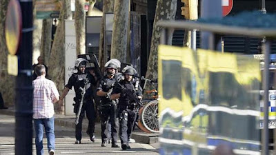 Última hora Atentado con  furgoneta  las Ramblas de Barcelona 