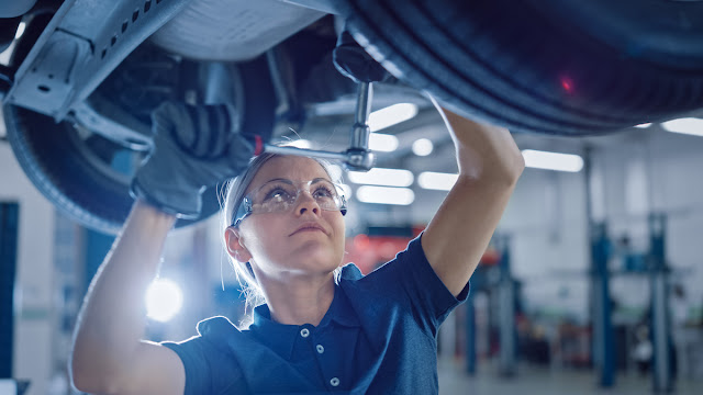 car maintenance tech