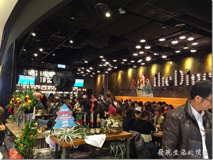 南港-中信總部A棟二樓-樂子The Dinner，美式餐廳。