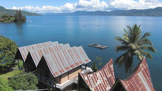 Berwisata di Danau Toba