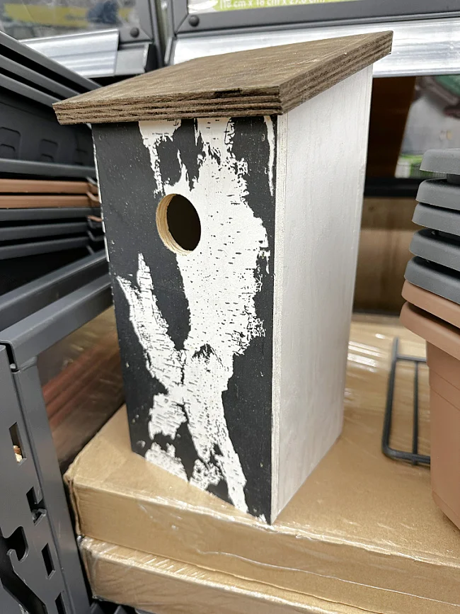 birdhouse with birch design