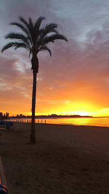 Resultado de imagen para Amanecer en la playa