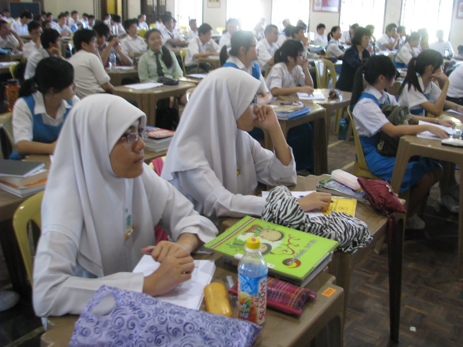 Sehari dalam Sejarah . . .: KEM TEKNIK MENJAWAB SEJARAH 