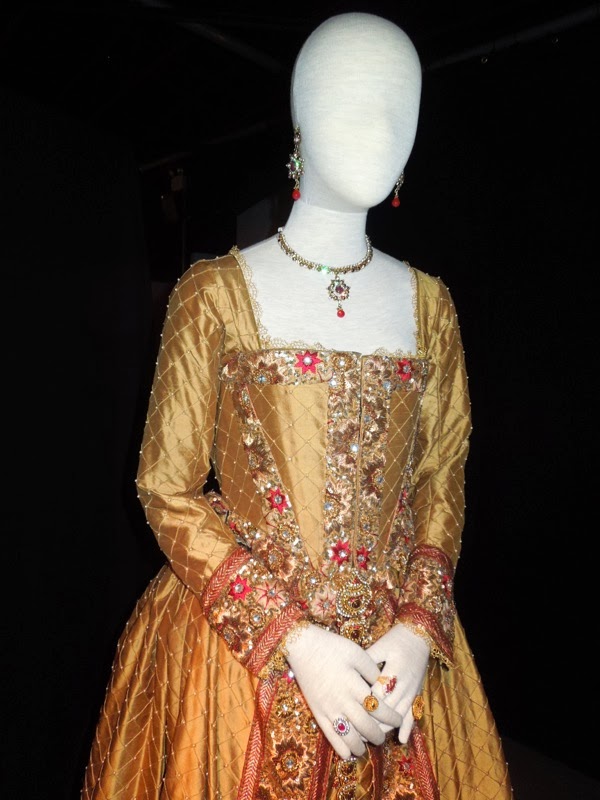 Doctor Who Queen Elizabeth I costume