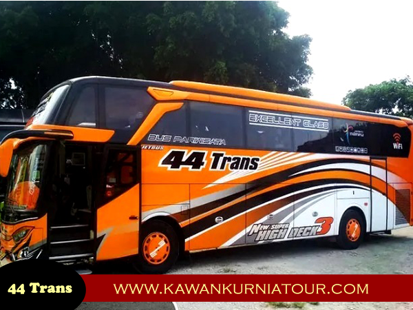 Foto Bus PO 44 Trans Pekalongan