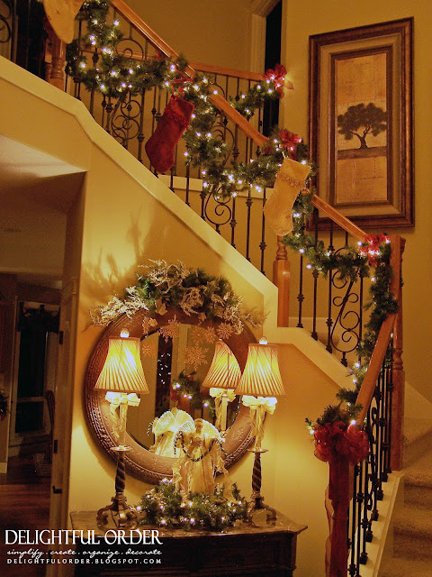 Delightful Order: Staircase Christmas Decorating
