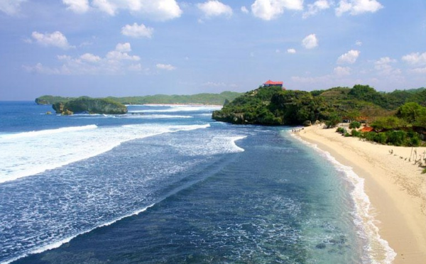 3. Wisata Pantai Penunggul- Pasuruan Jawa Timur