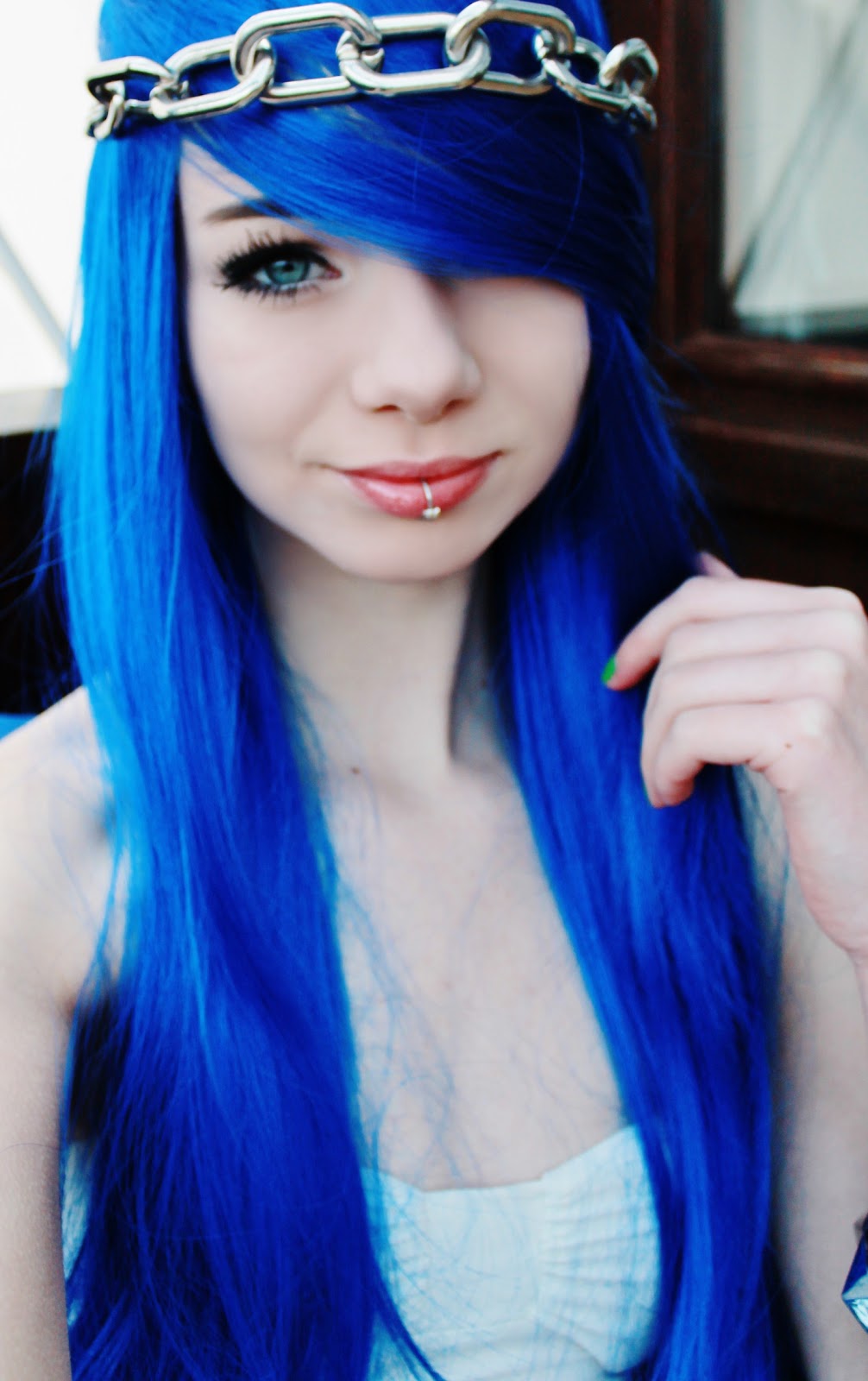 Blaue Haare wären schon cool ^-^  width=