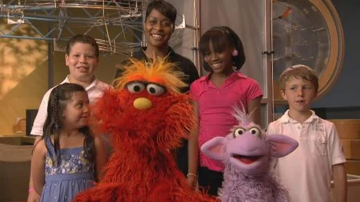 Sesame Street Episode 4276. Murray and Ovejita go to the Liberty Science Museum.