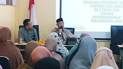 Anggota DPRD Jabar Sosialisasi 4 Pilar Bersama Para Guru 