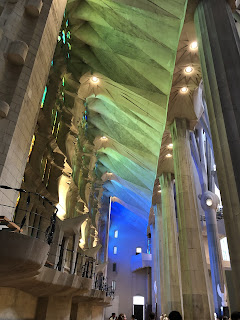 聖堂の中はファンタジーな森だった！〜Sagrada Família /サグラダ・ファミリア〜