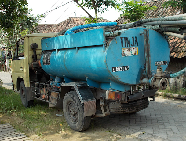 Mobil Tangki Tinja