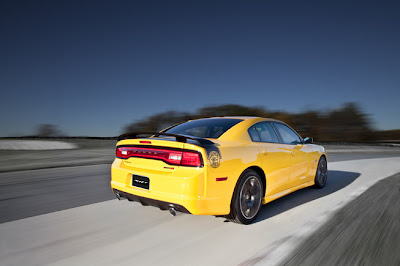 2013 Dodge Charger SRT8 Super Bee Review, Specs, Pictures6