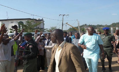 Economic Recession? Gov. Fayose Spotted on Okada Going to His Office in Ekiti (Photos)