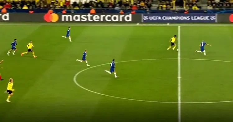 Mudryk accused of 'ball watching' during Adeyemi's winner vs Chelsea - spotted