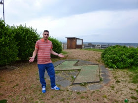 One of the many many many derelict and abandoned miniature golf courses we've found on our tour