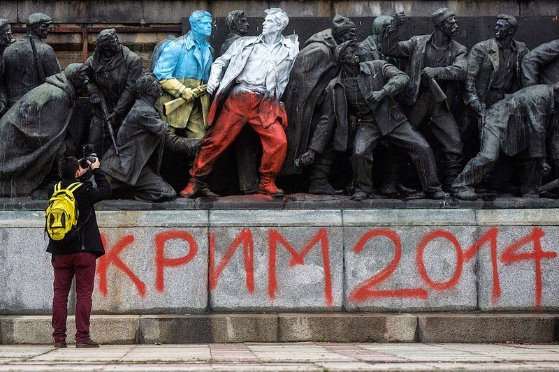 monument-soviet-army-sofia-1