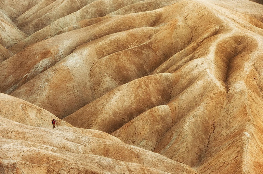 25 photos that prove that man is a grain of sand in this world