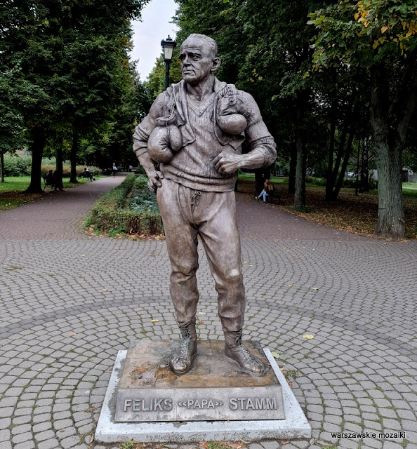 Warszawa Warsaw rzeźba pomnik Grigorow park Mirowski trener boks Papa Feliks Stamm