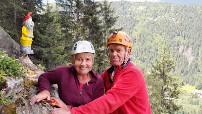 Escalade les contamines le Nain Jaune attend