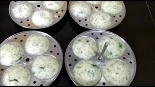 Take_out_the_idli_stand_from_the_cooker_and_let_it_cool_down.