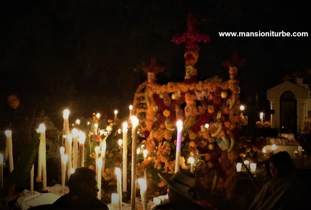 Noche de Muertos en Michoacán en la Región del Lago de Pátzcuaro