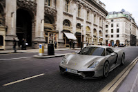 Porsche-918-Spyder-2014-06