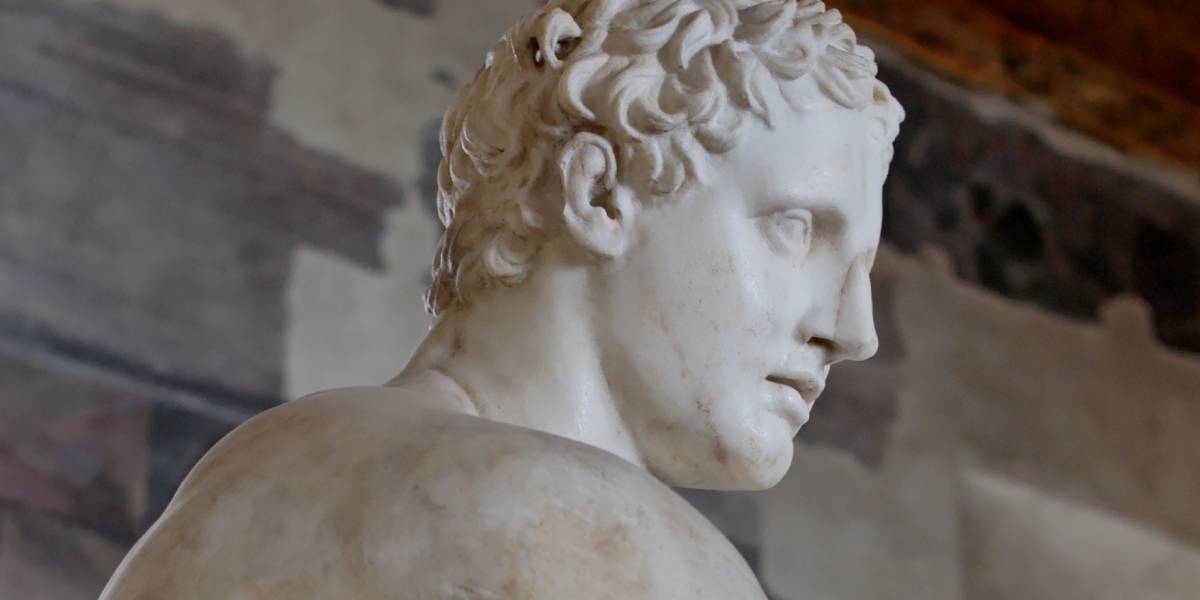 aristoteles filosofia estatuas gregas