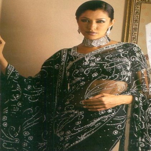 Aditi Govitrikar Swimming Pool Wallpapers