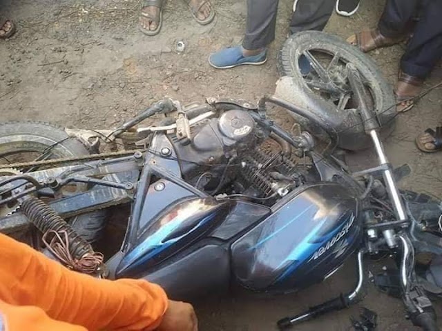 চকরিয়ার হারবাং এ ট্রাক-মটরসাইকেল মুখোমুখি সংঘর্ষ নিহত ২ আহত ১