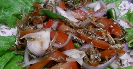 Resepi Ibu Midah~: ~~KERABU IKAN BILIS & POPIA,SAYUR 