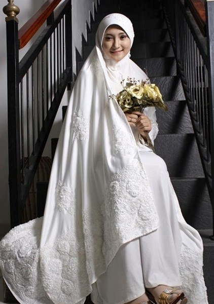 model gaun pengantin muslimah terbaru dan syar'i