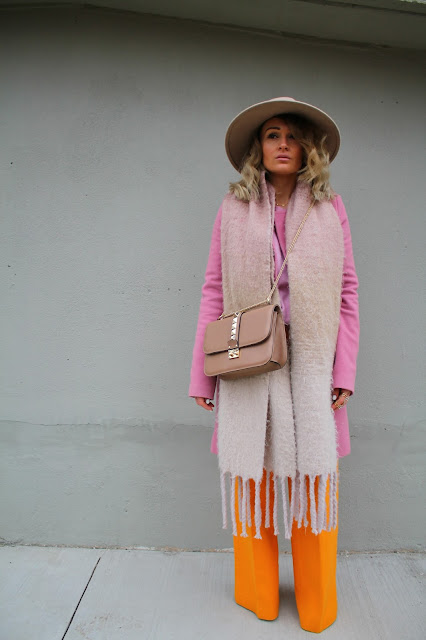 pink coat, what to wear with pink, what colour goes with mustard yellow, spring colours, wide leg trousers, spring outfit, pink and yellow color combo, color pairing with pink, toronto streetstyle, toronto style, toronto fashion blogger, designer bag, valentino rockstud bag, how to wear socks and sandals