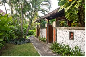 Grand Istana Rama Hotel : cheap online hotel booking : accommodation in bali