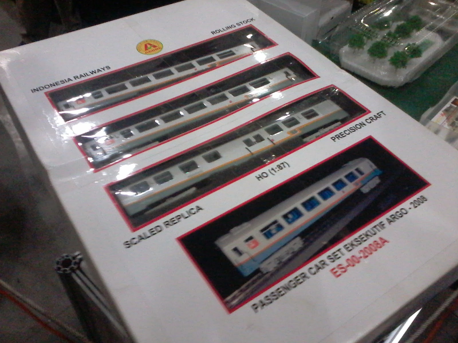 Kereta Api Indonesia: Maret 2014