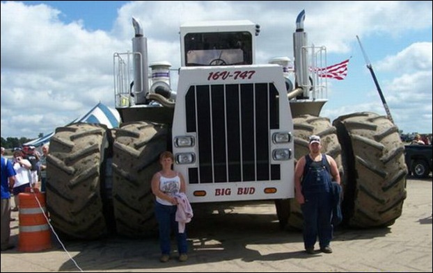 Big Bud 747 tractor 12