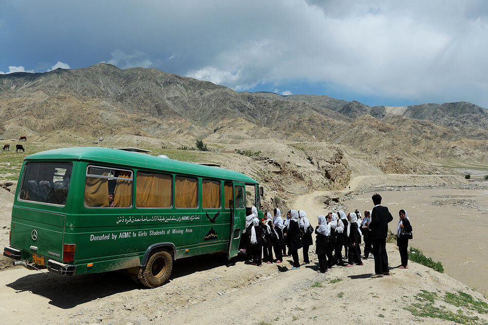 55 Stunning Photographs Of Girls Going To School In Different Countries - Afghanistan