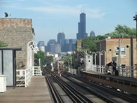 chicago daman train stop, city