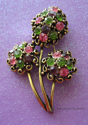 Vintage Hollycraft goldtone multicolored rhinestone brooch, 1950s or 1960s, Serendipity Handmade blog