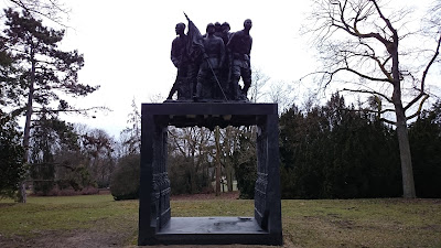 Monument à l'Armée Noire dans le parc de Champagne à Reims