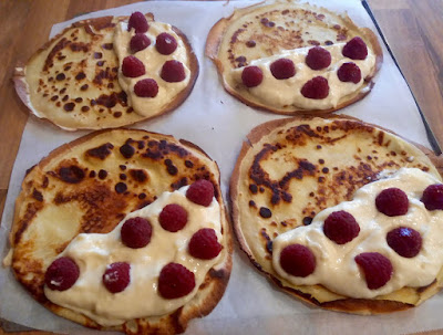 alt="Crêpes soufflées à la framboise"