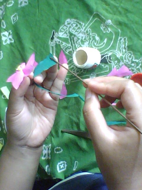 YUME ALMO Membuat Bunga  Sakura  dari  kertas  krep  creepe 