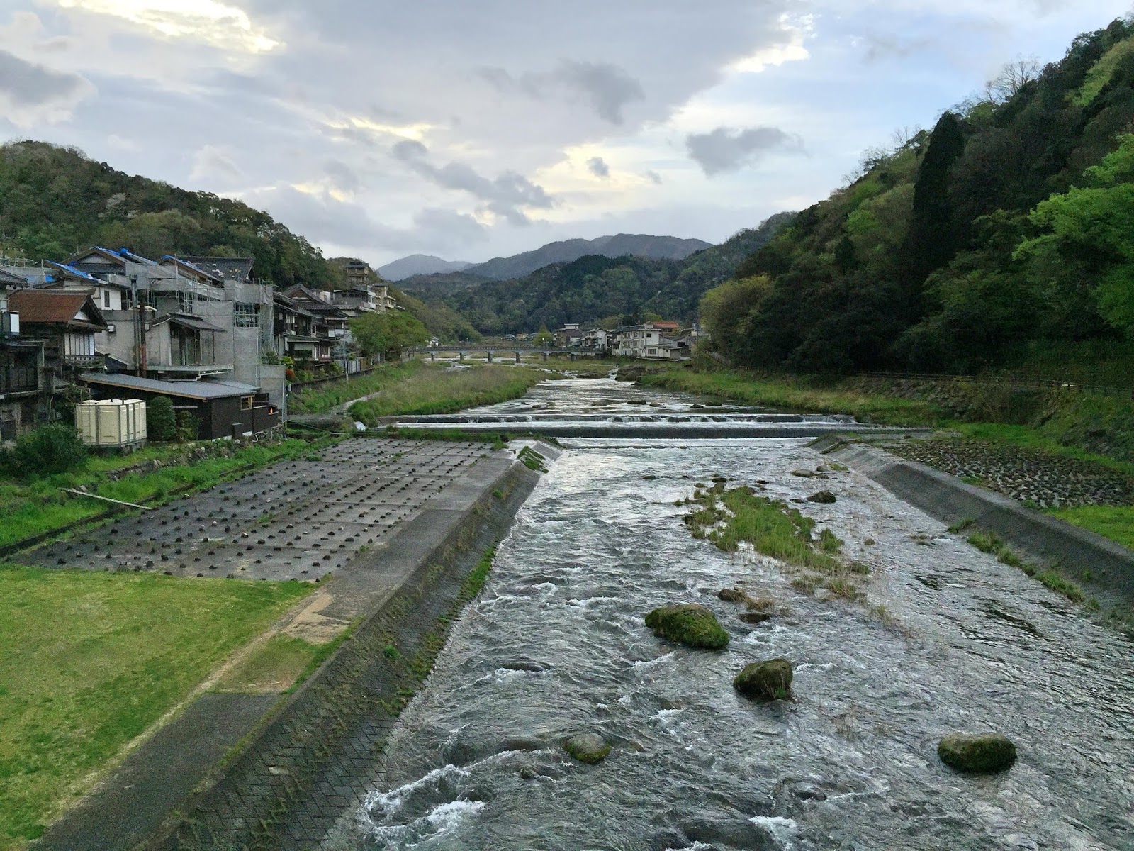 Walk Of Life Chugoku Sanyo San In 中国地方山陽 山陰 Misasa Onsen 三朝温泉 Yakushi No Yu 薬師の湯 Kawaraburo 河原風呂